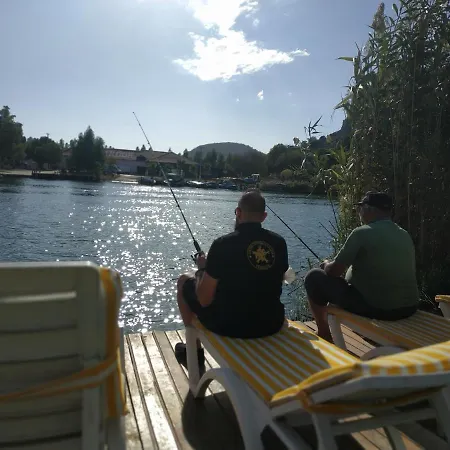 Ebo Otelvan Antalya-izmir Campsite *